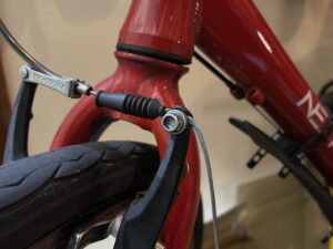 Vブレーキ調整で初心者がやりがちなNG行為（クロスバイク）