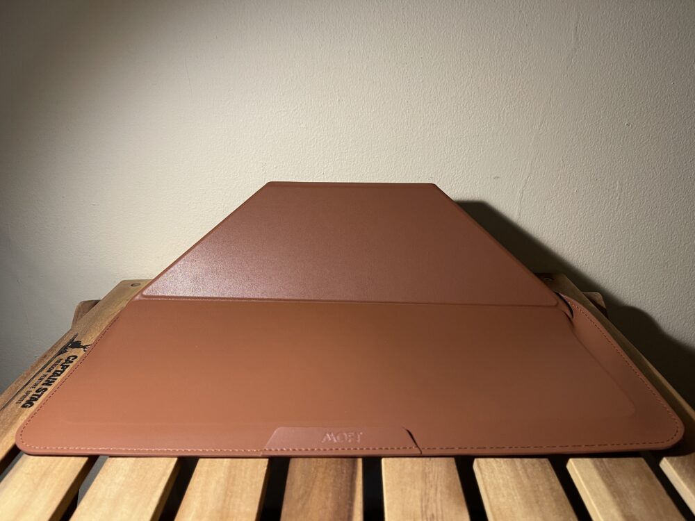 MOFTレザーPCケース