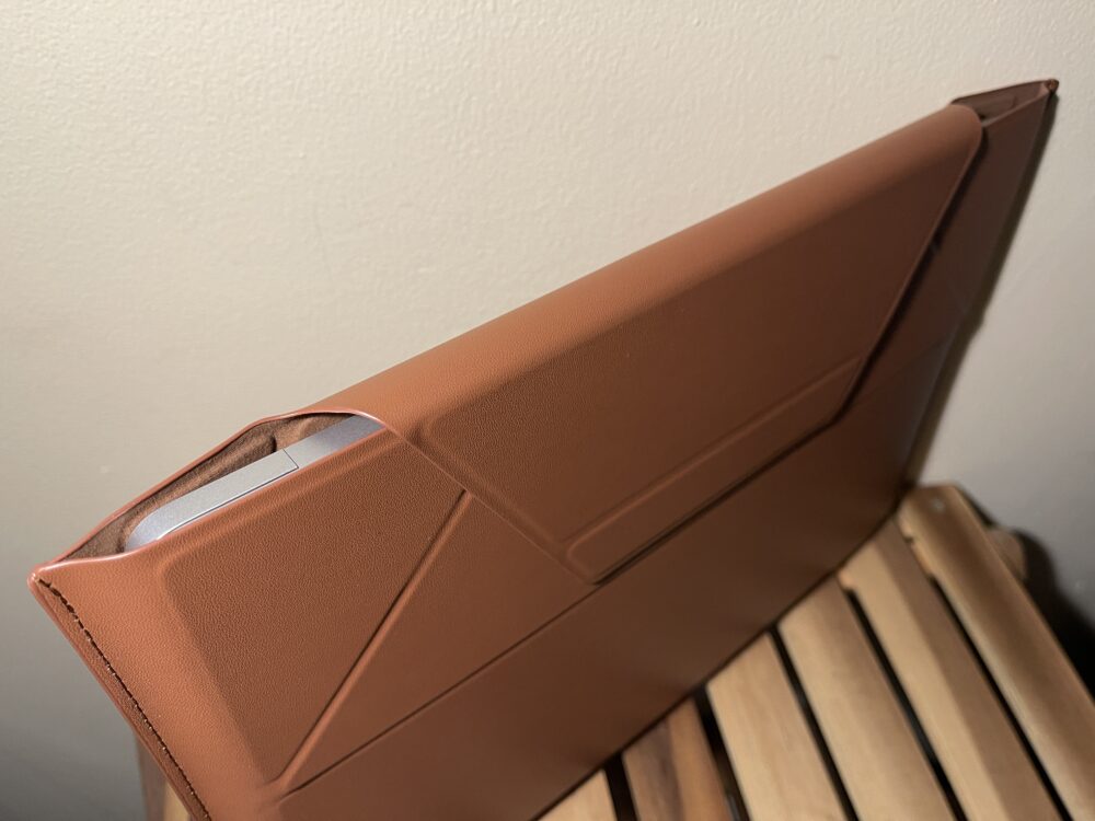 MOFTレザーPCケース